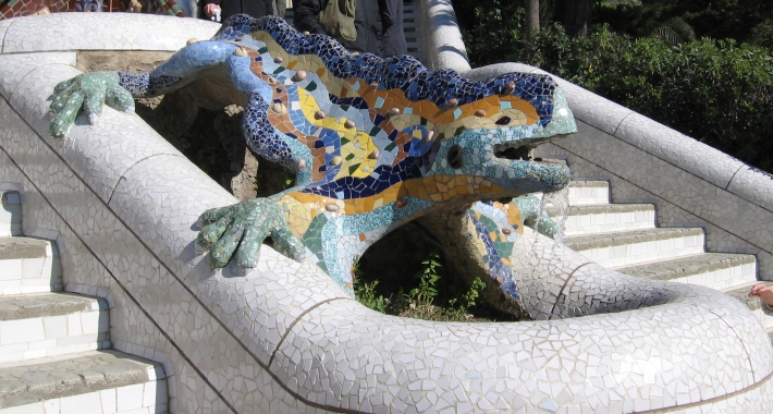 The mosaic dragon at the entrance to Parc Güell, Barcellona