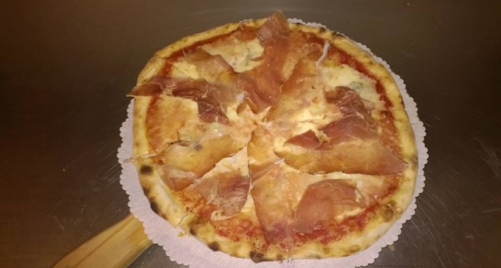 Pizza Cardinale 